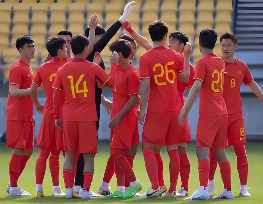 世界杯官方直播软件下载-U23国足踢泰国首发预测！蒯纪闻首次以主力身份出战，王钰栋替补